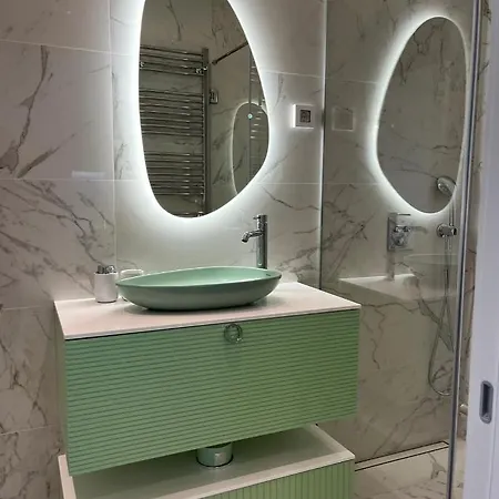 Apartman Sky West 65 Tower